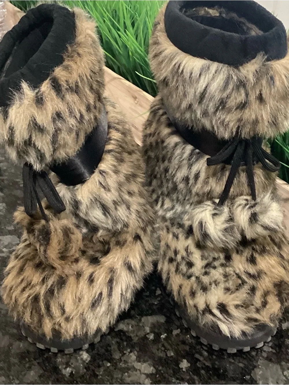 Guess cozy faux